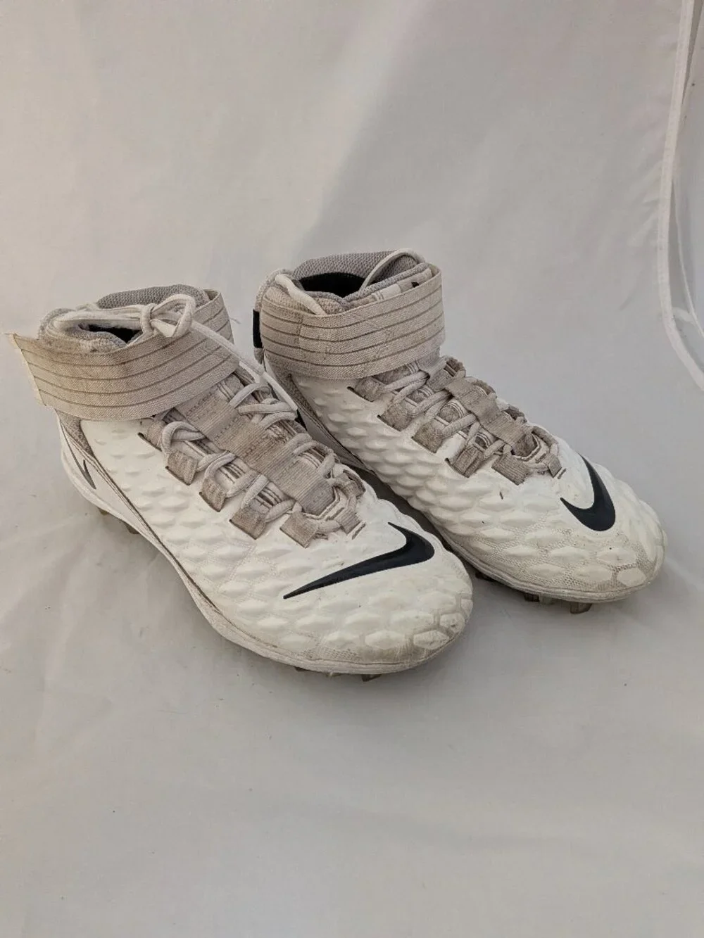 Nike Football Cleats Force Savage White Size 7.5